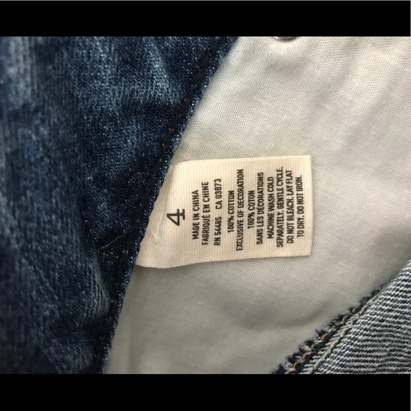 Size 4 American Eagle Outfitters Star jean shorts - Picture 4 of 4